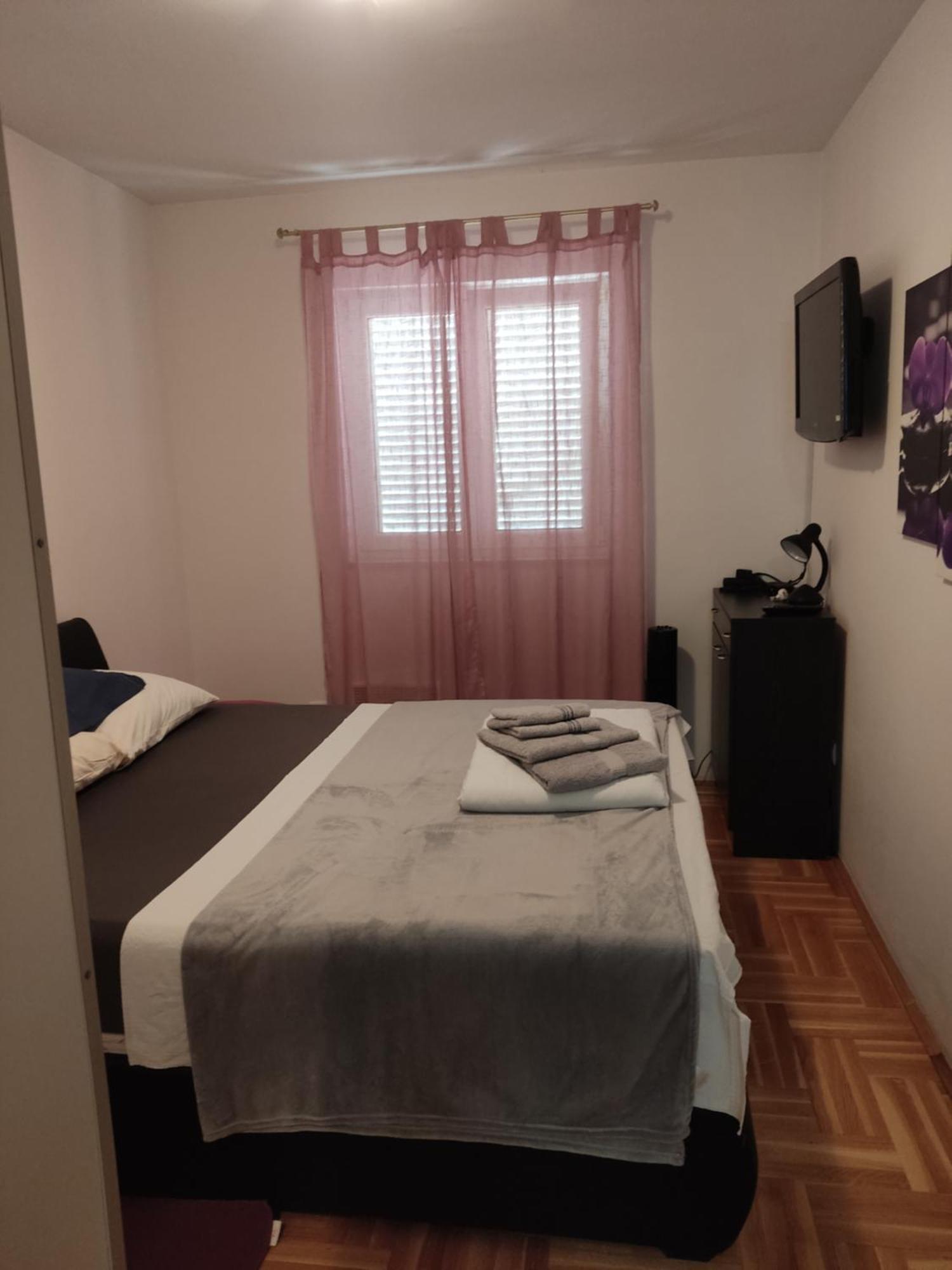 Deep Blue Apartment โตรกีร์ ภายนอก รูปภาพ